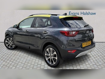 Used Kia Stonic 2020 for sale - 78961063: Photo