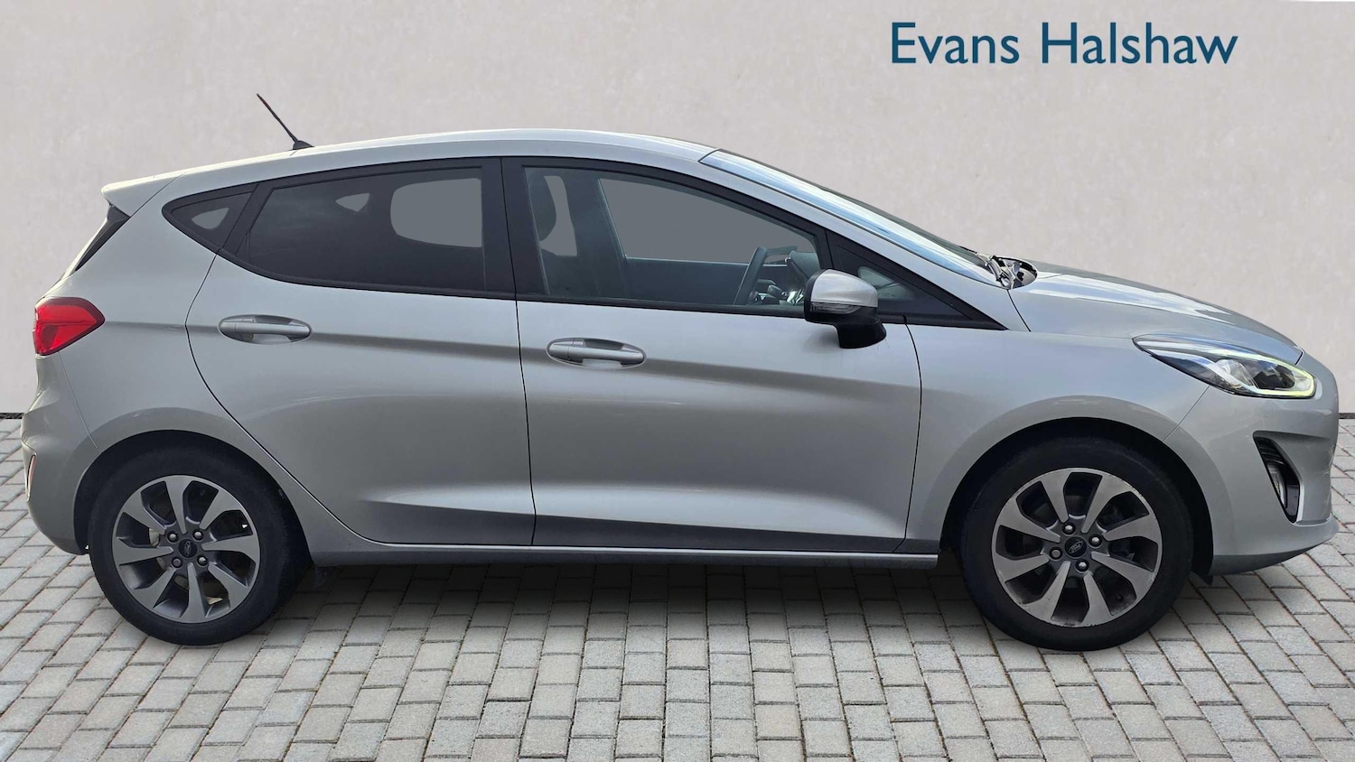 Used Ford Fiesta 2019 for sale - 76401447: Photo 2