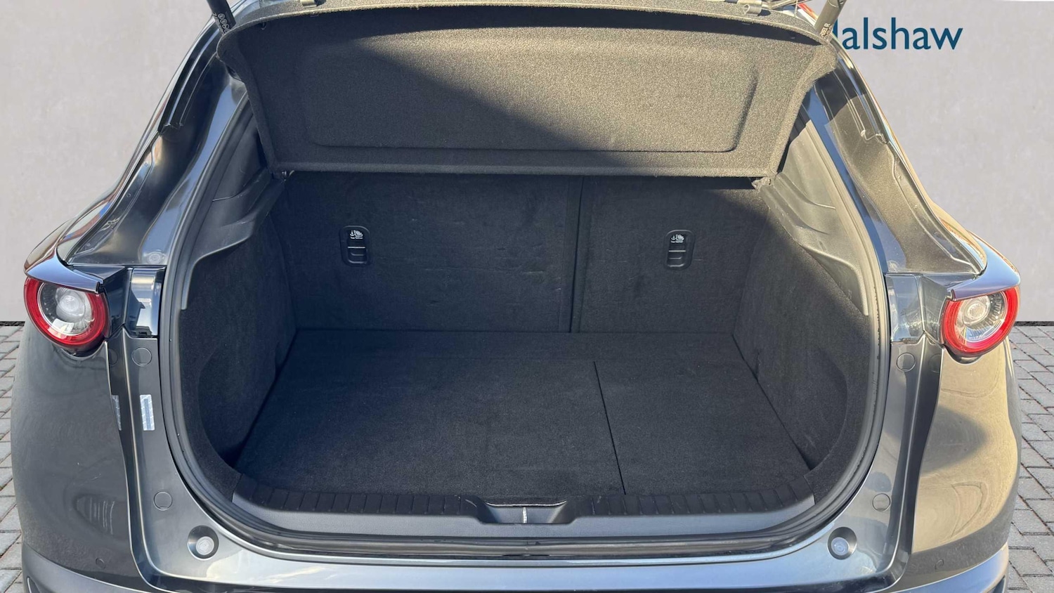 Used Mazda CX-30 2021 for sale - 76515523: Photo 8