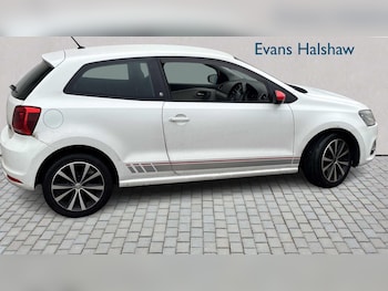 Used Volkswagen Polo 2017 for sale - 77480621: Photo