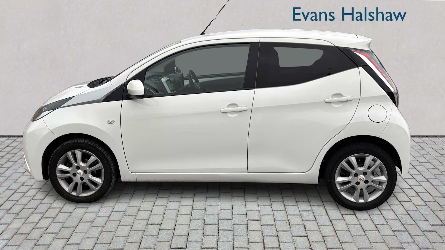 Used Toyota AYGO 2016 for sale - 77083073: Photo 4