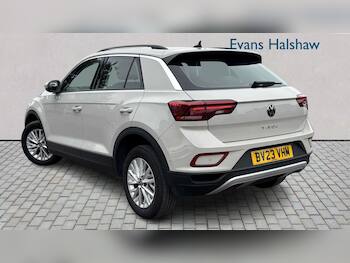 Used Volkswagen T-Roc 2023 for sale - 79878802: Photo