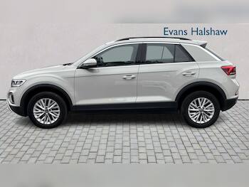 Used Volkswagen T-Roc 2023 for sale - 79878802: Photo