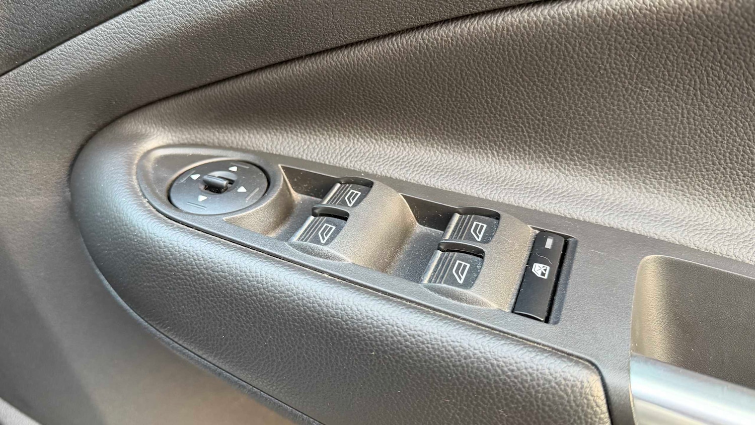 Used Ford Kuga 2017 for sale - 76875680: Photo 13