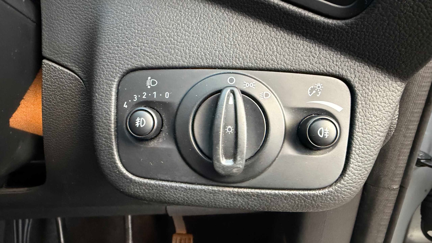 Used Ford Kuga 2017 for sale - 76875680: Photo 14