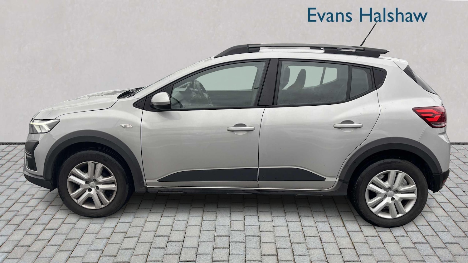 Used Dacia Sandero Stepway 2023 for sale - 77348151: Photo 5