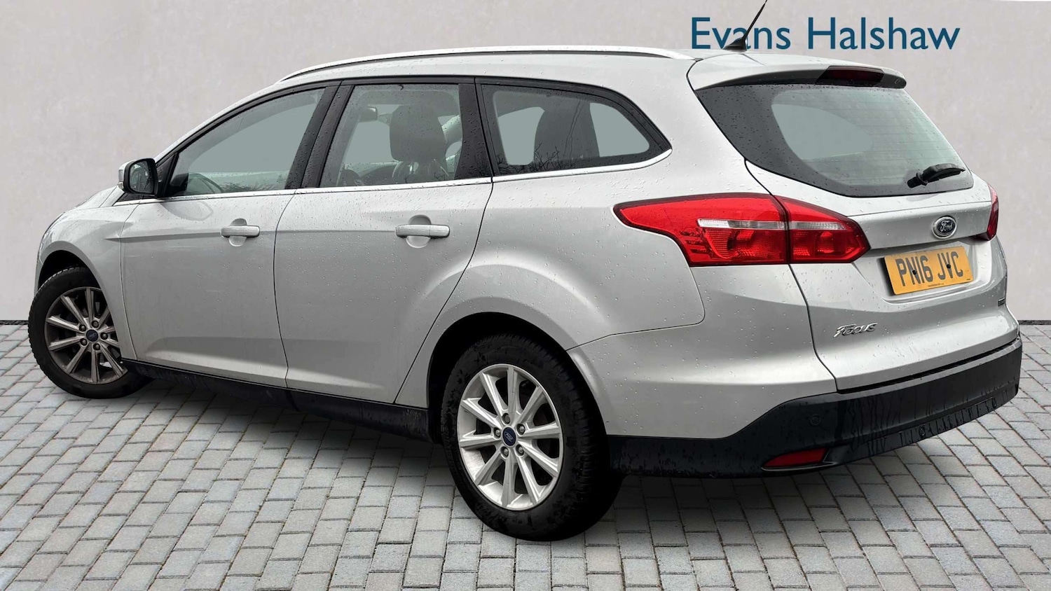 Used Ford Focus 2016 for sale - 77686680: Photo 2