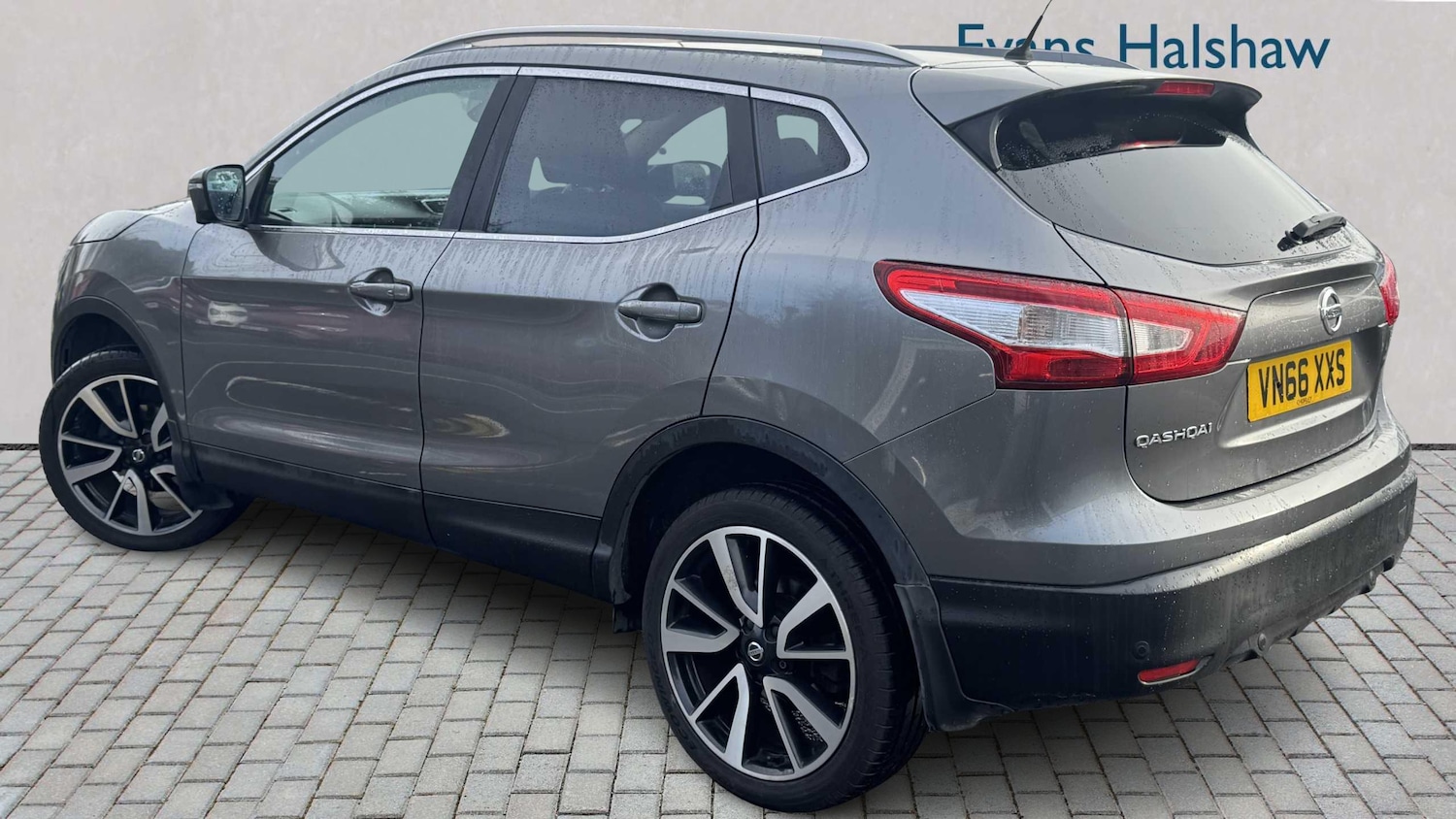Used Nissan Qashqai 2016 for sale - 76564405: Photo 2