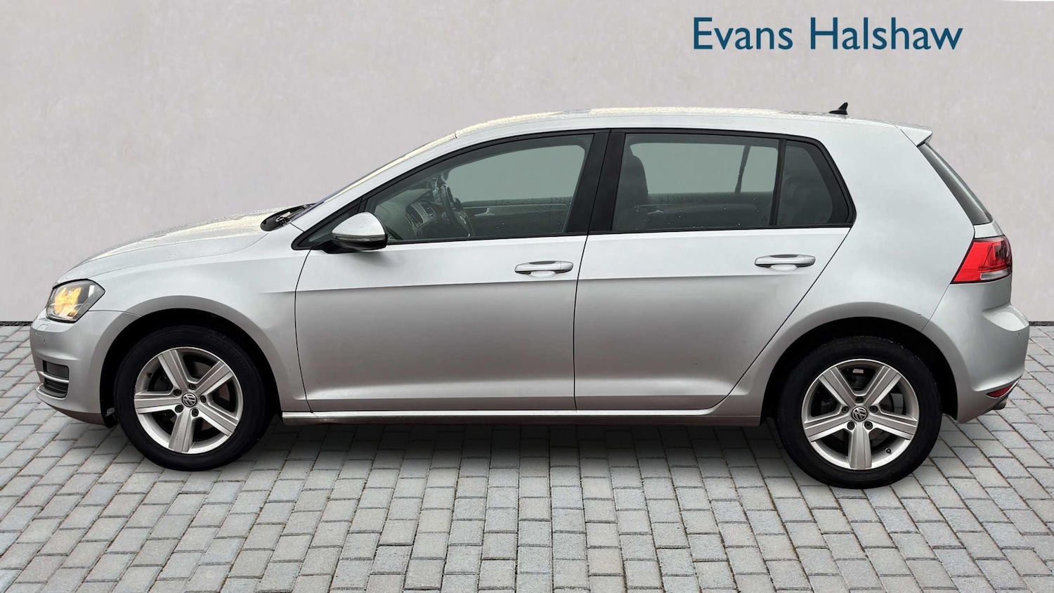 Used Volkswagen Golf 2017 for sale - 77158641: Photo 3