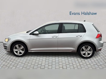 Used Volkswagen Golf 2017 for sale - 77158641: Photo