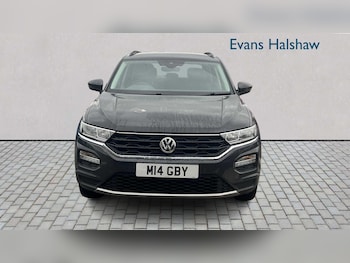 Used Volkswagen T-Roc 2020 for sale - 76435588: Photo