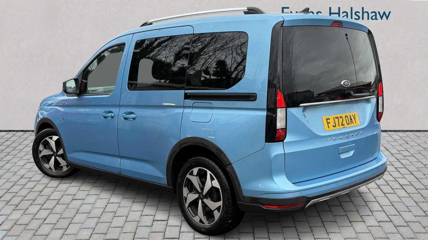 Used Ford Tourneo Connect 2022 for sale - 76774076: Photo 2