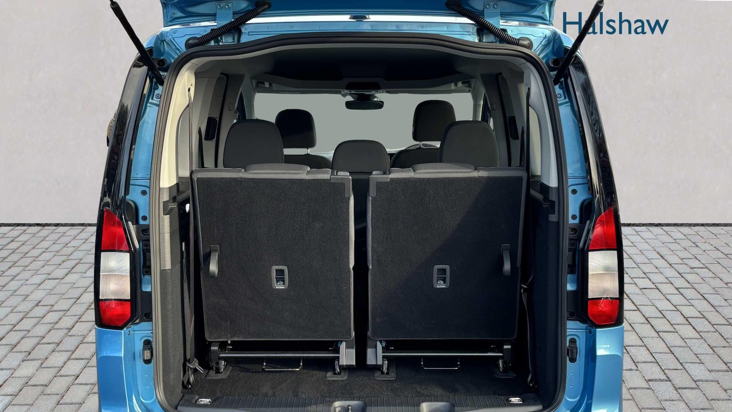 Used Ford Tourneo Connect 2022 for sale - 76774076: Photo 8