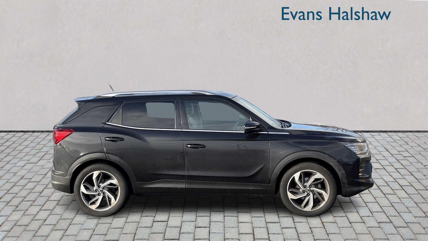 Used Ssangyong Korando for sale - 77219701: Photo 3