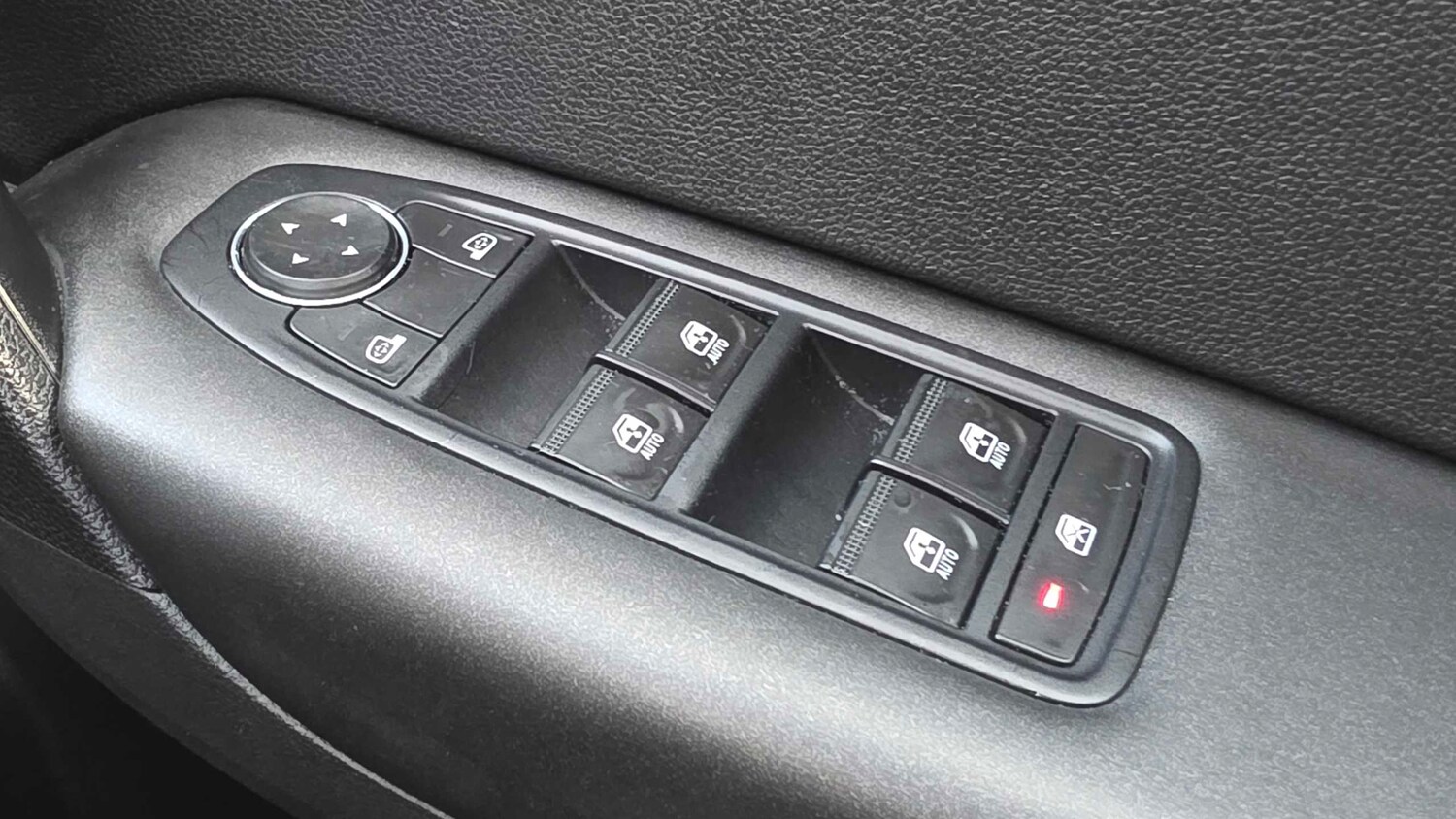 Used Renault Captur 2022 for sale - 76842886: Photo 15