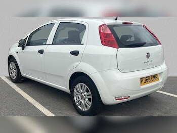 Used Fiat Punto 2016 for sale - 75812900: Photo