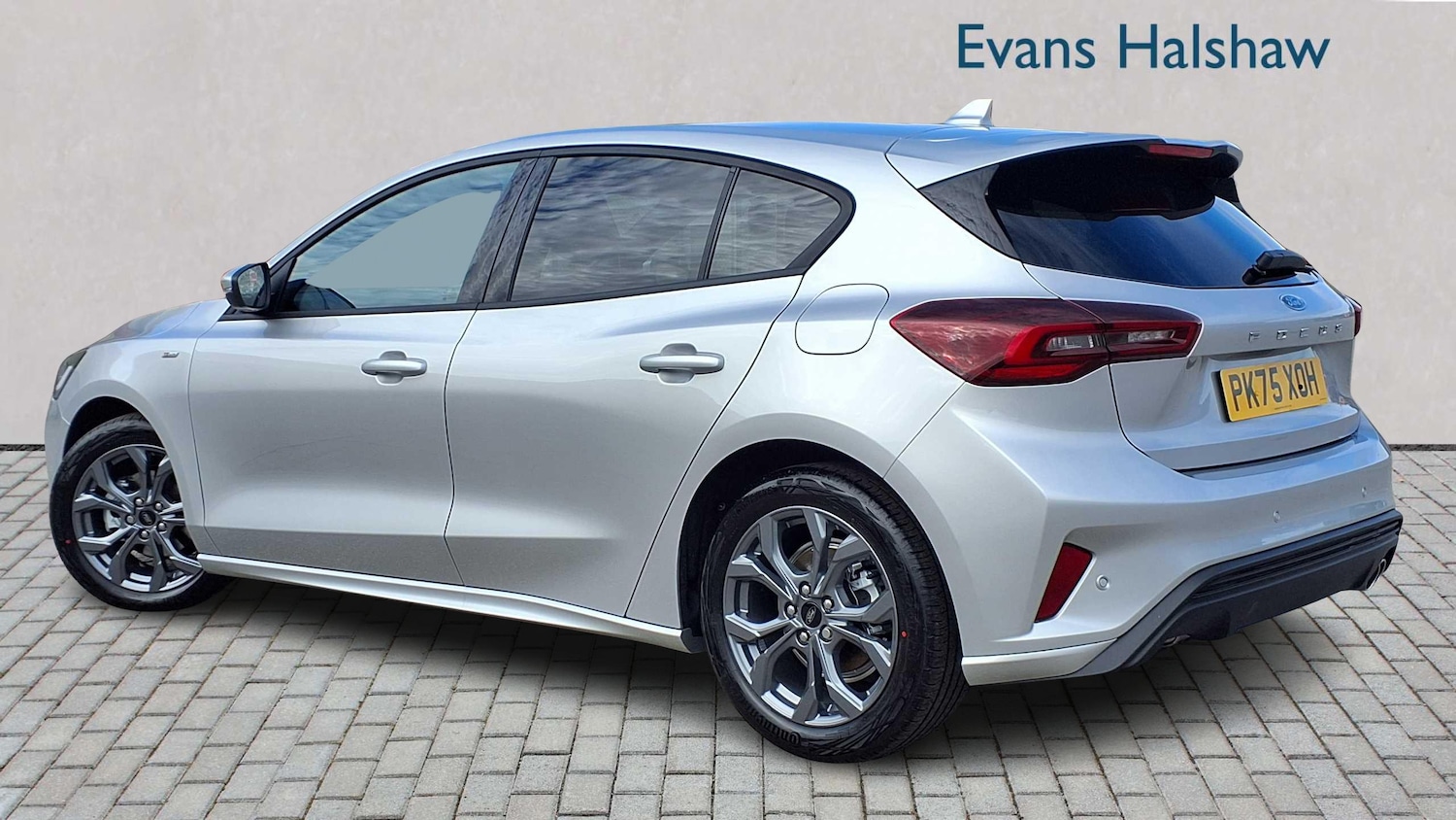 Used Ford Focus 2025 for sale - 76804768: Photo 2