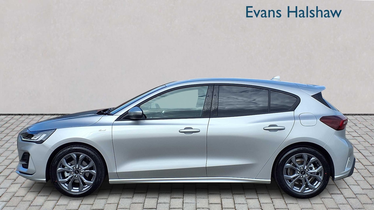 Used Ford Focus 2025 for sale - 76804768: Photo 4