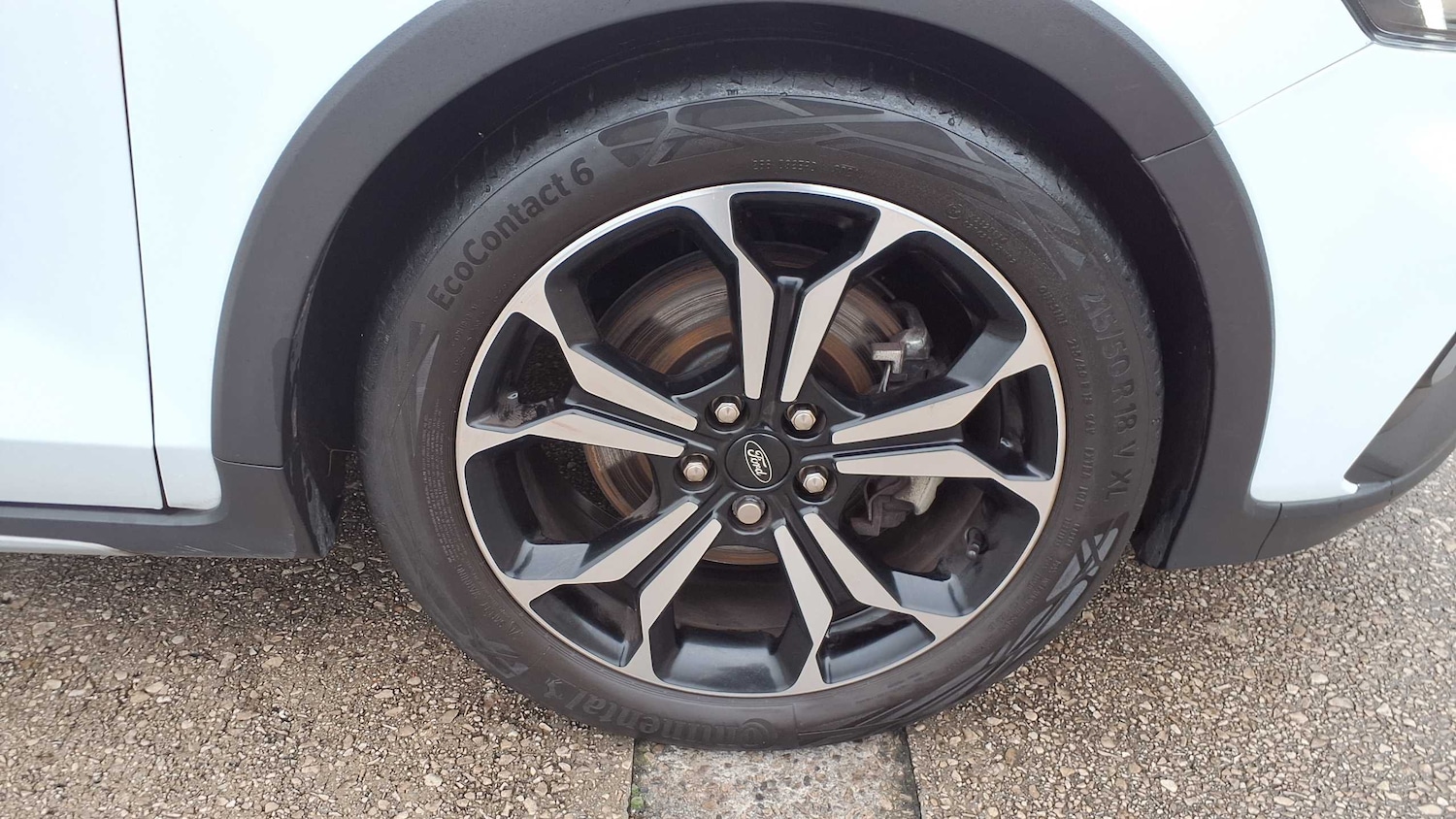 Used Ford Focus 2021 for sale - 76125960: Photo 8