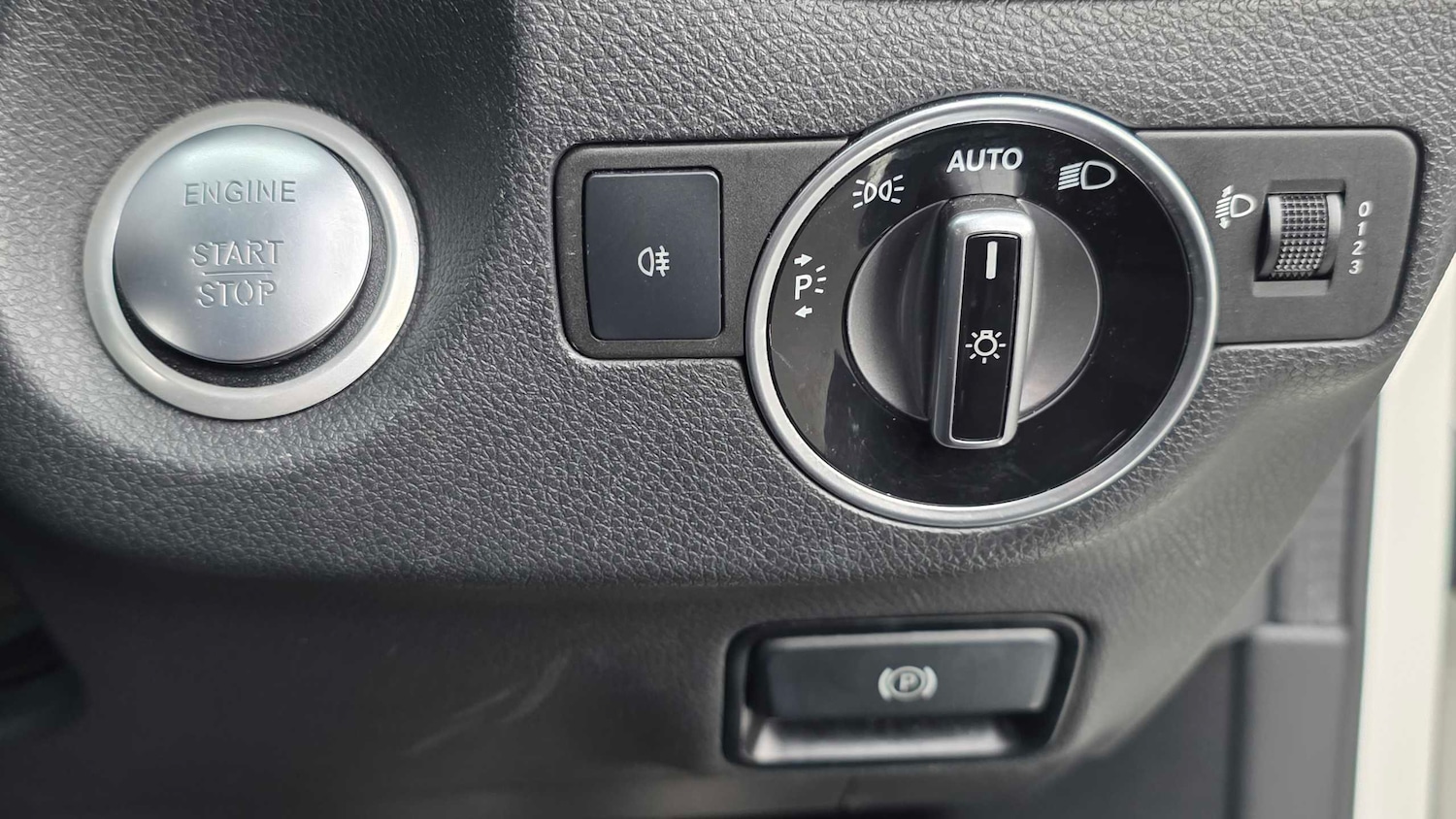 Used Mercedes-Benz A-Class for sale - 76442436: Photo 14