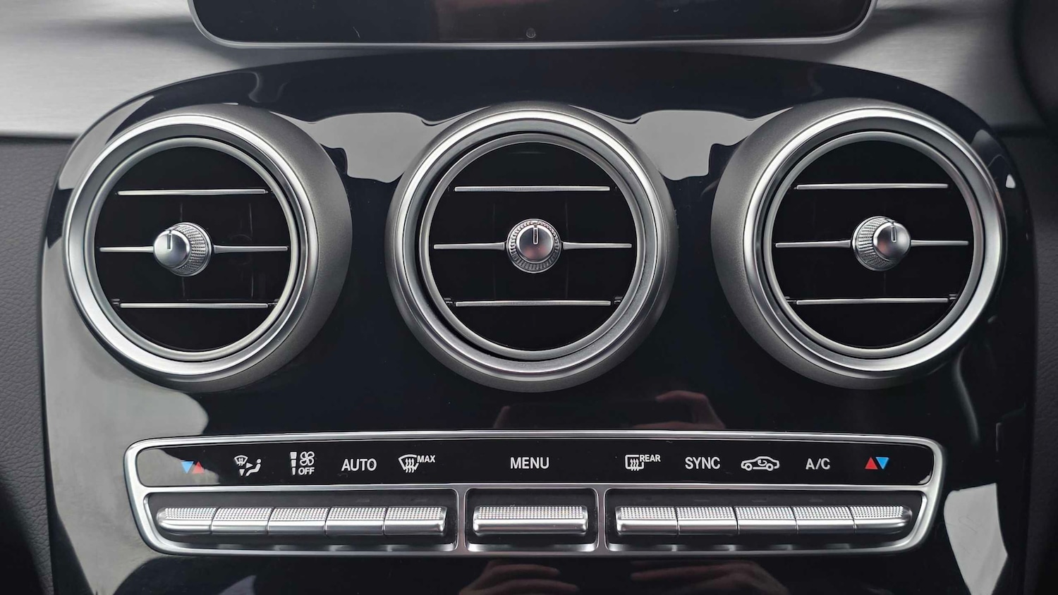 Used Mercedes-Benz C Class 2015 for sale - 77167582: Photo 10