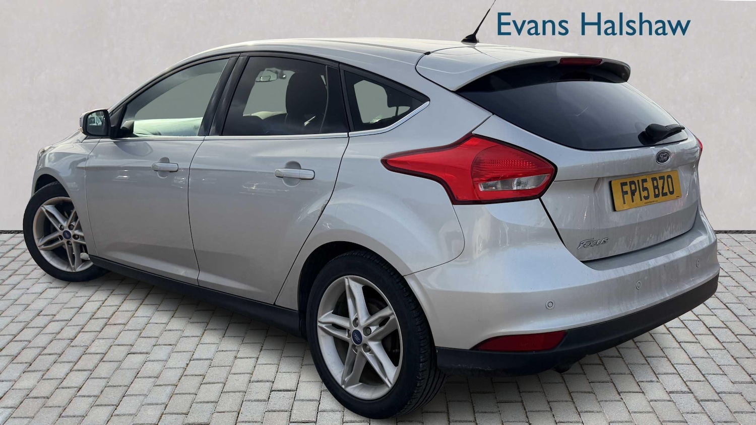 Used Ford Focus 2015 for sale - 77561029: Photo 2