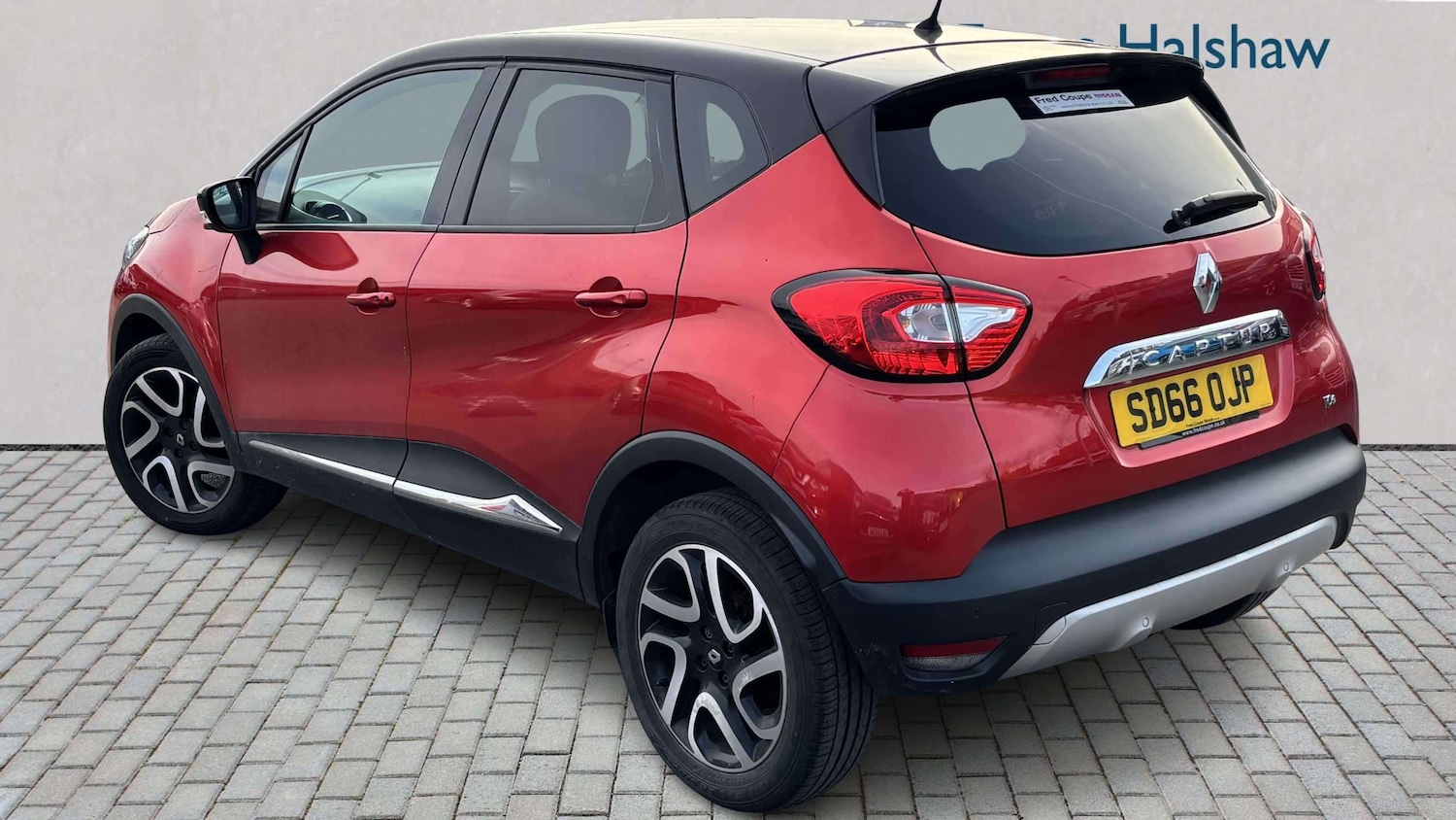 Used Renault Captur 2016 for sale - 77961077: Photo 2