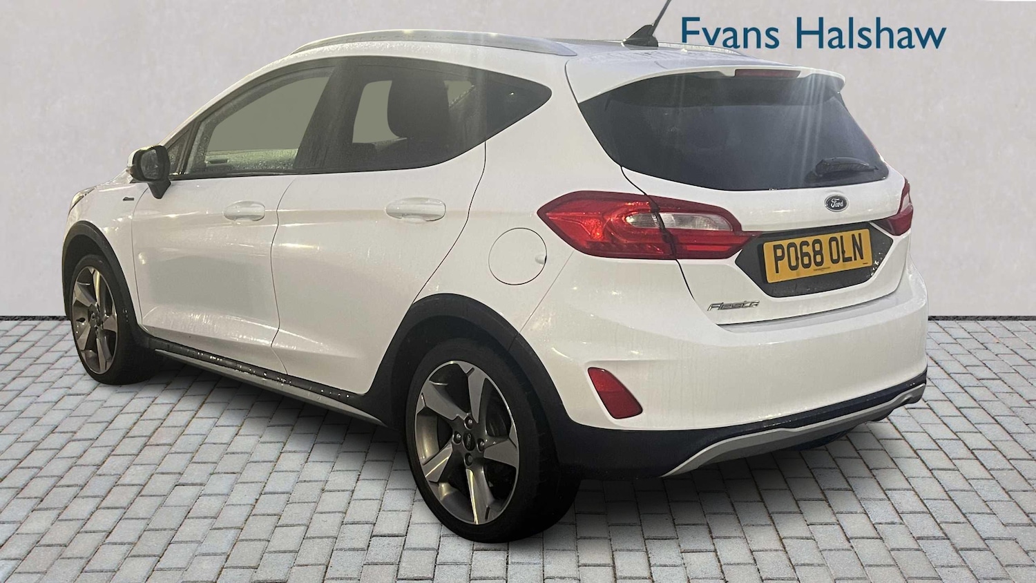 Used Ford Fiesta 2019 for sale - 76668926: Photo 2