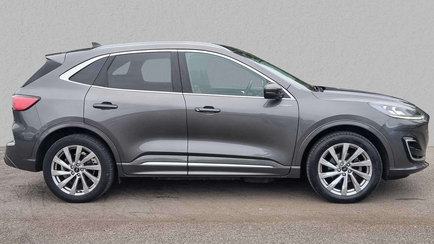 Used Ford Kuga 2022 for sale - 76125839: Photo 2