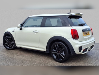 Used MINI Hatch 2018 for sale - 75813410: Photo 2