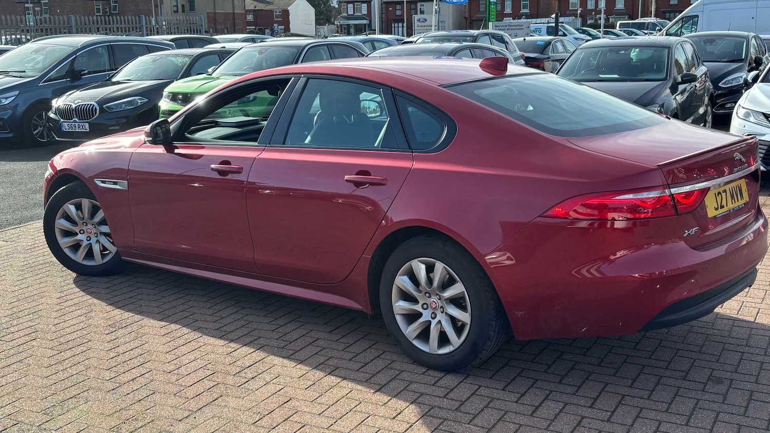 Used Jaguar XF 2017 for sale - 77561033: Photo 2