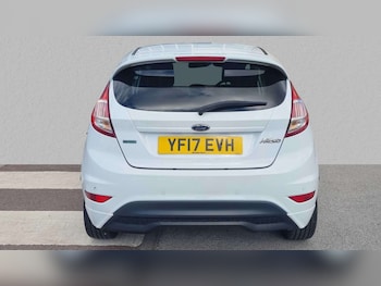 Used Ford Fiesta 2017 for sale - 76034664: Photo 2