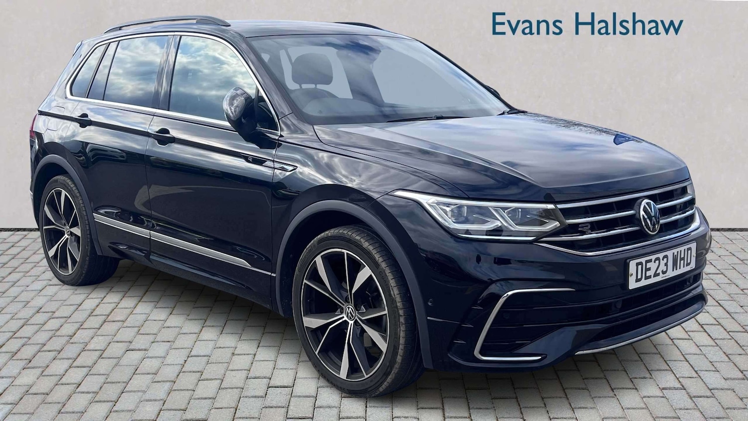 Used Volkswagen Tiguan 2023 for sale - 77795625: Photo 1