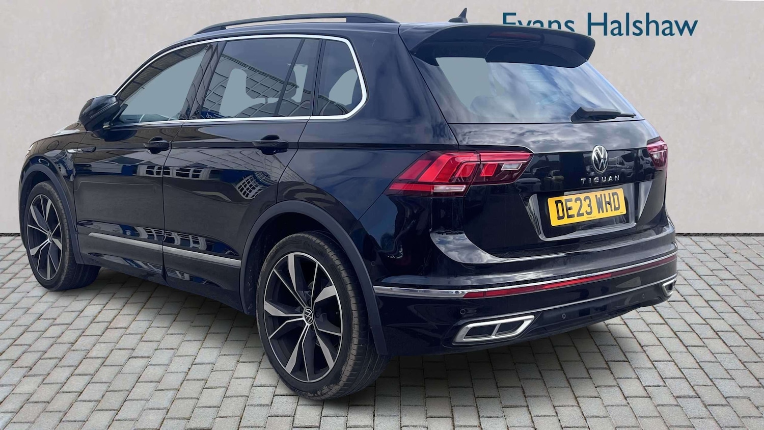 Used Volkswagen Tiguan 2023 for sale - 77795625: Photo 2