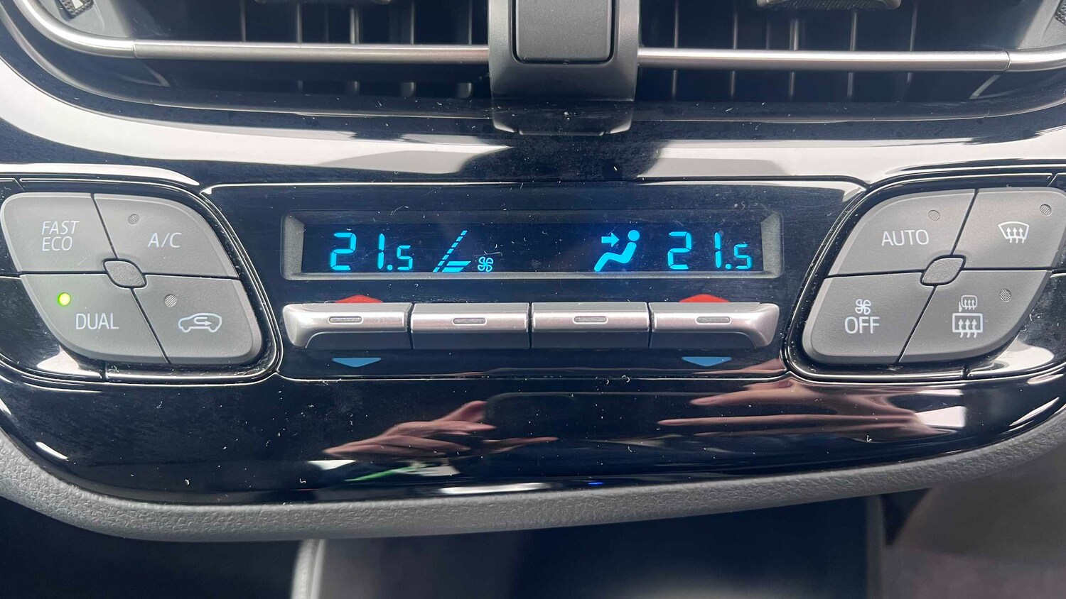 Used Toyota C-HR 2020 for sale - 78187791: Photo 13