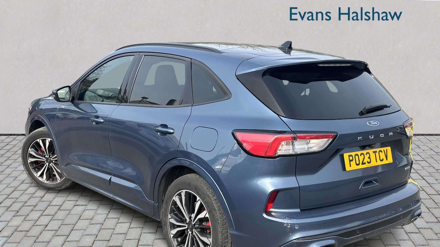 Used Ford Kuga 2023 for sale - 77972524: Photo 2