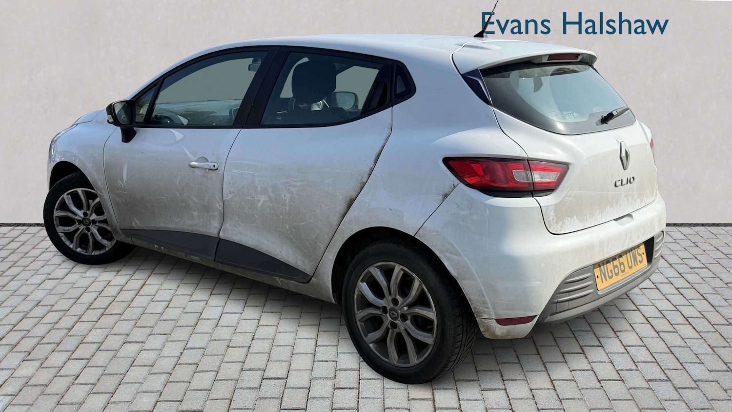 Used Renault Clio 2016 for sale - 77979491: Photo 2