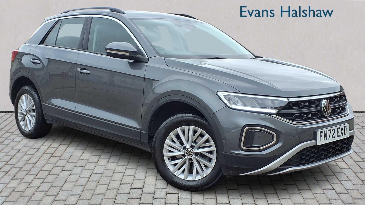 Used Volkswagen T-Roc 2022 for sale - 76075502: Photo 1