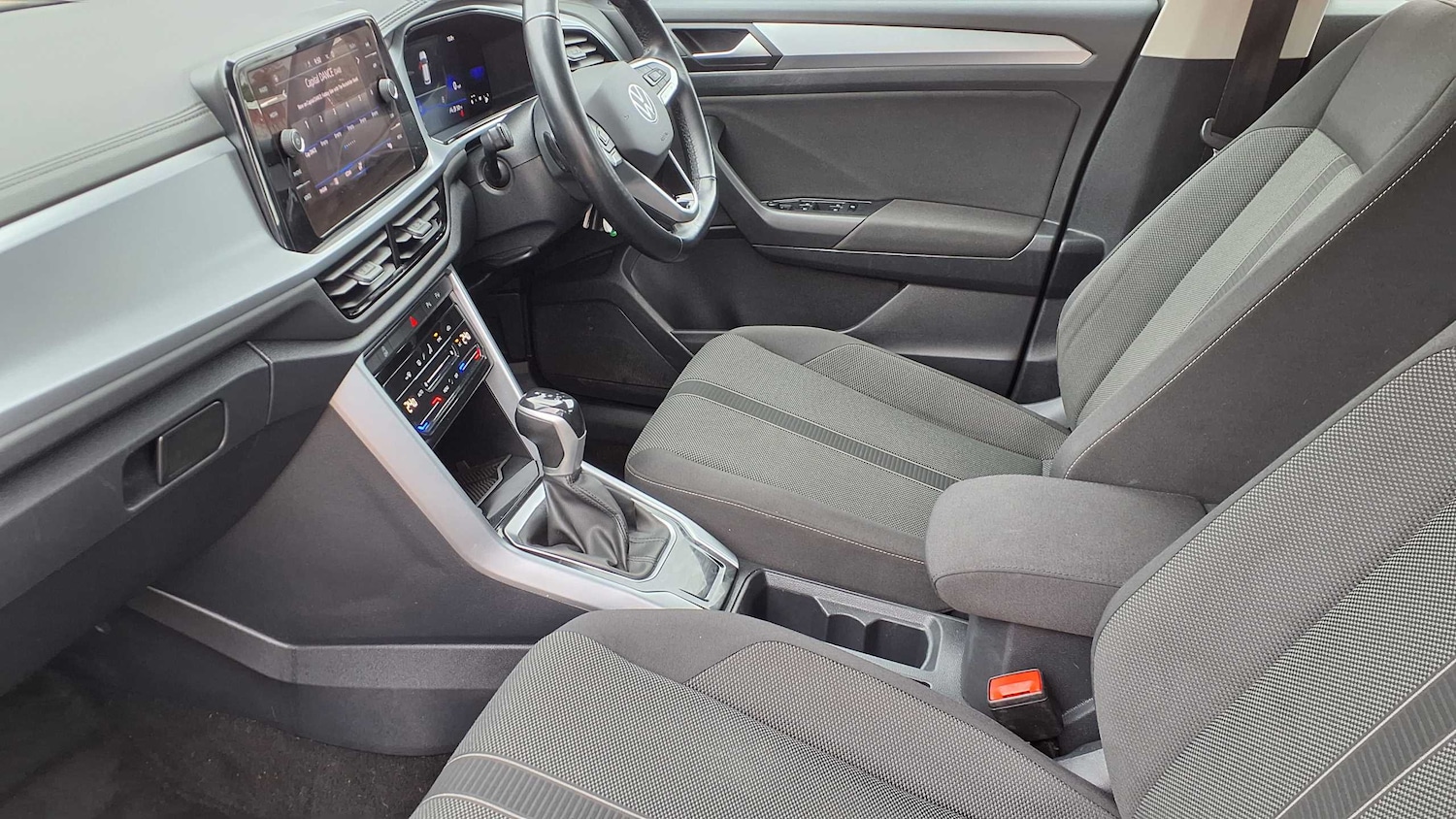 Used Volkswagen T-Roc 2022 for sale - 76075502: Photo 17