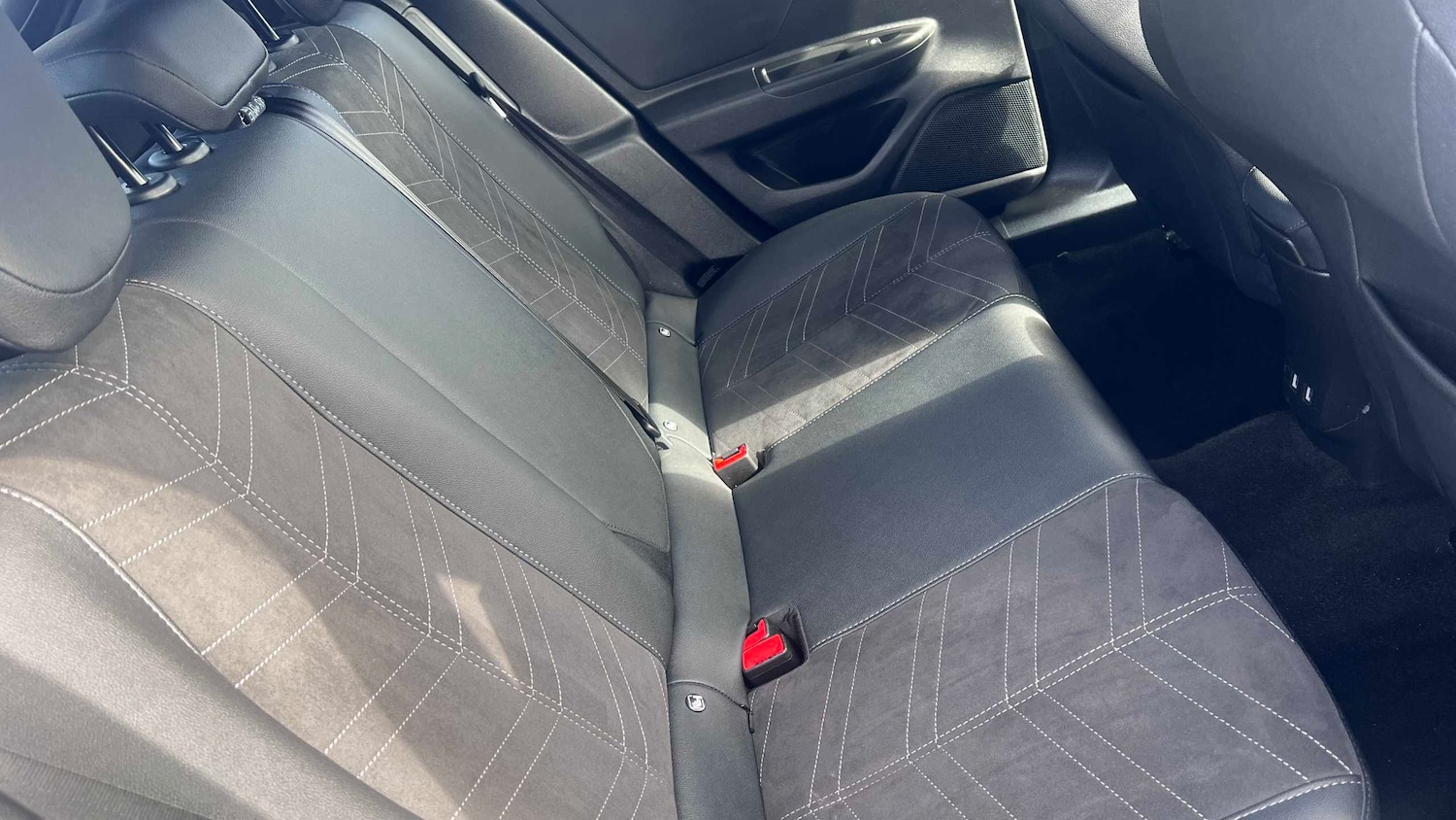 Used Vauxhall Mokka 2023 for sale - 77648989: Photo 9