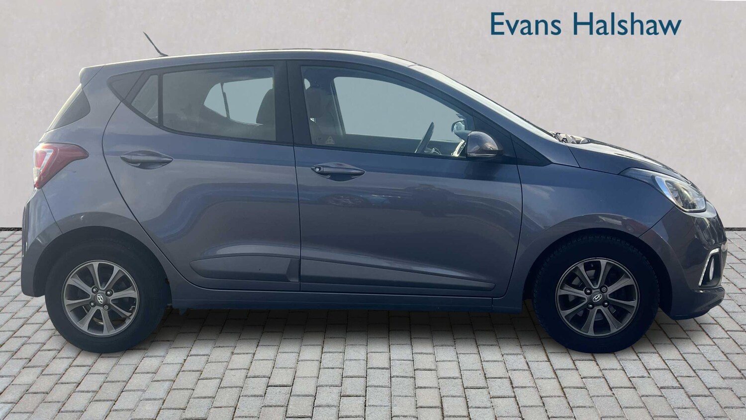 Used Hyundai i10 2015 for sale - 76218475: Photo 5