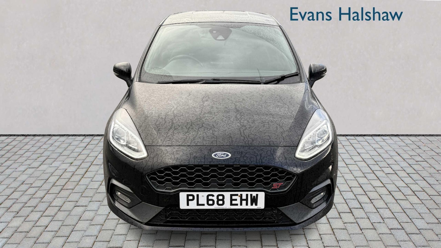 Used Ford Fiesta 2019 for sale - 76746105: Photo 3