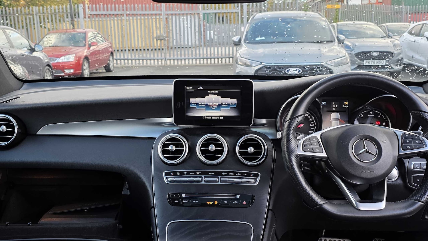 Used Mercedes-Benz GLC 2018 for sale - 76378792: Photo 11