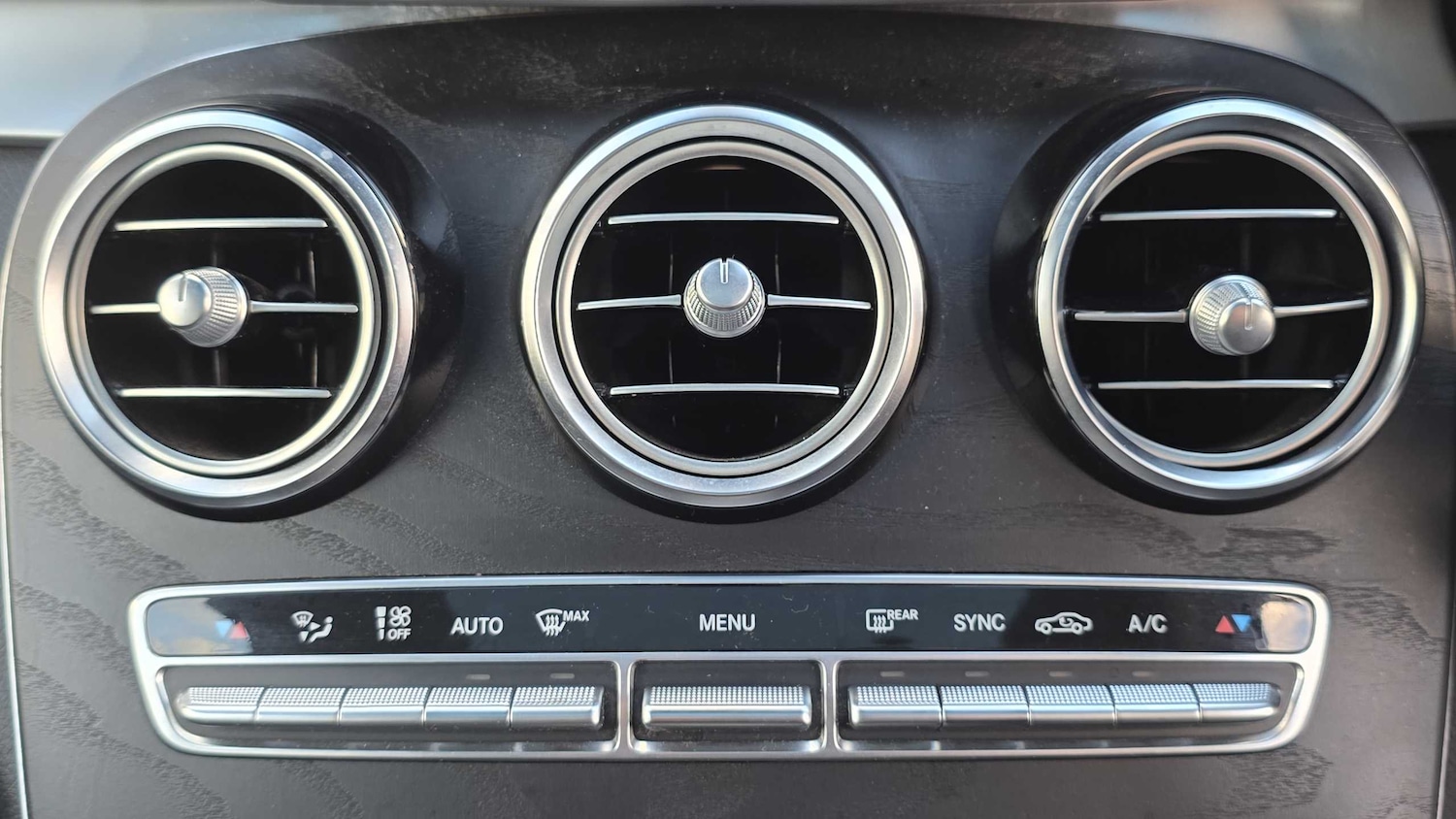 Used Mercedes-Benz GLC 2018 for sale - 76378792: Photo 21