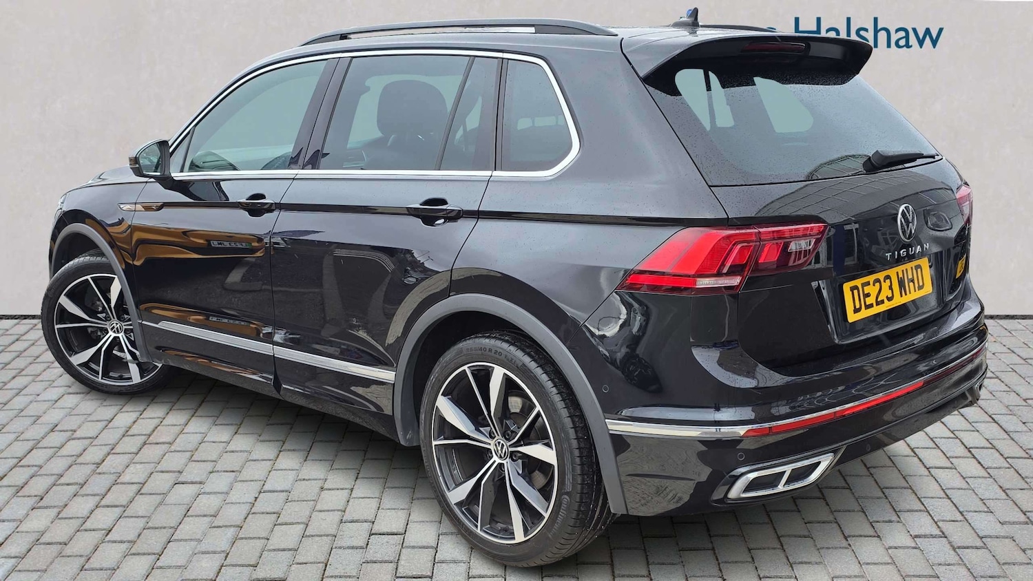 Used Volkswagen Tiguan 2023 for sale - 78010083: Photo 2