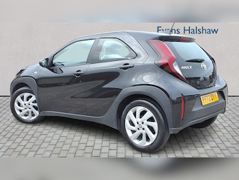 Used Toyota Aygo X 2022 for sale - 76205176: Photo 2