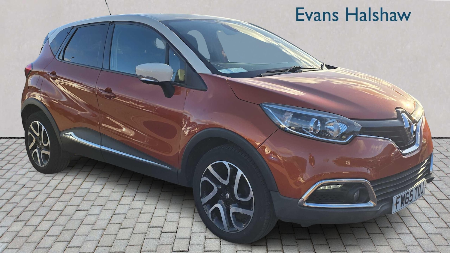 Used Renault Captur 2016 for sale - 76378797: Photo 1