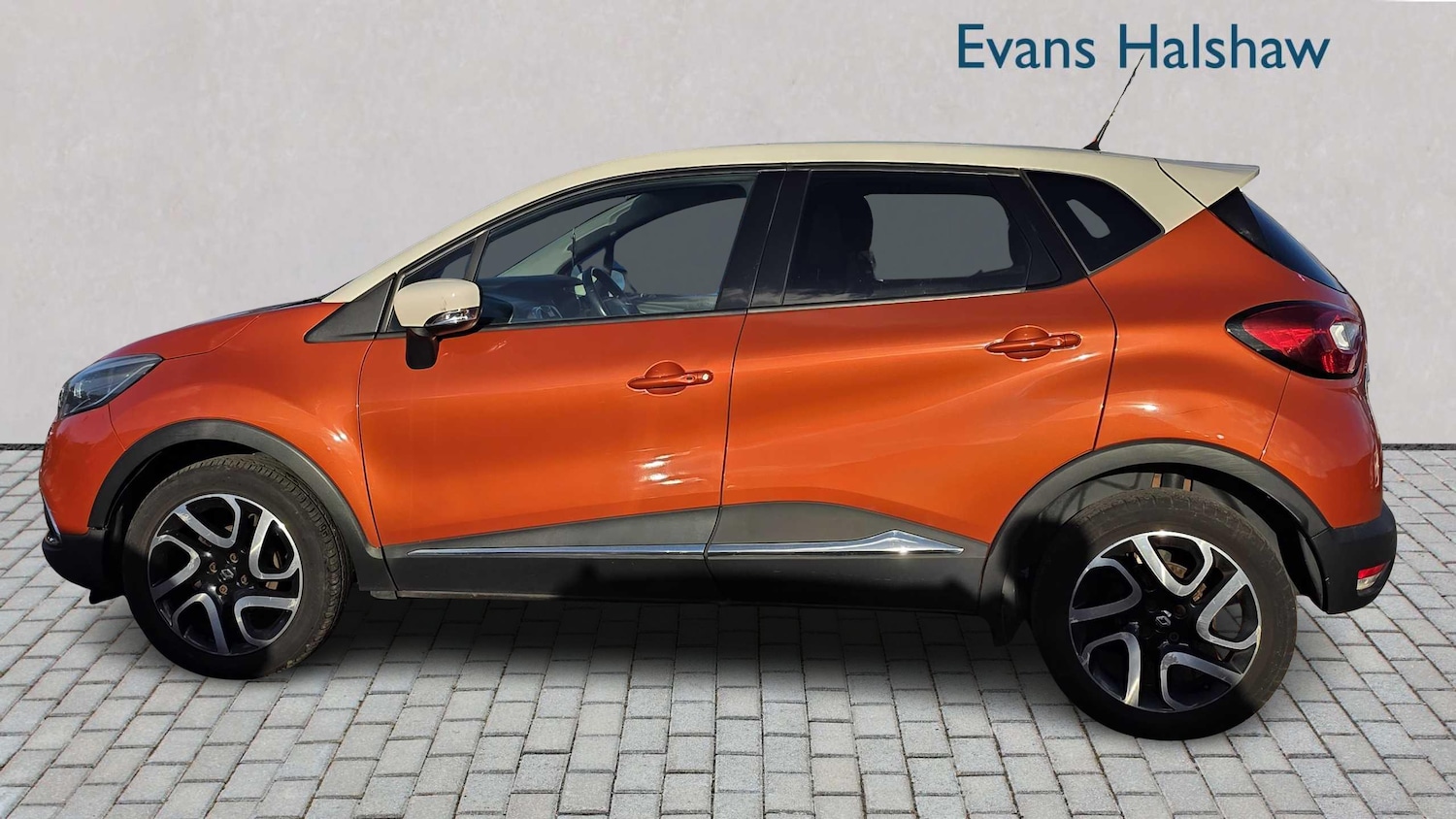 Used Renault Captur 2016 for sale - 76378797: Photo 5