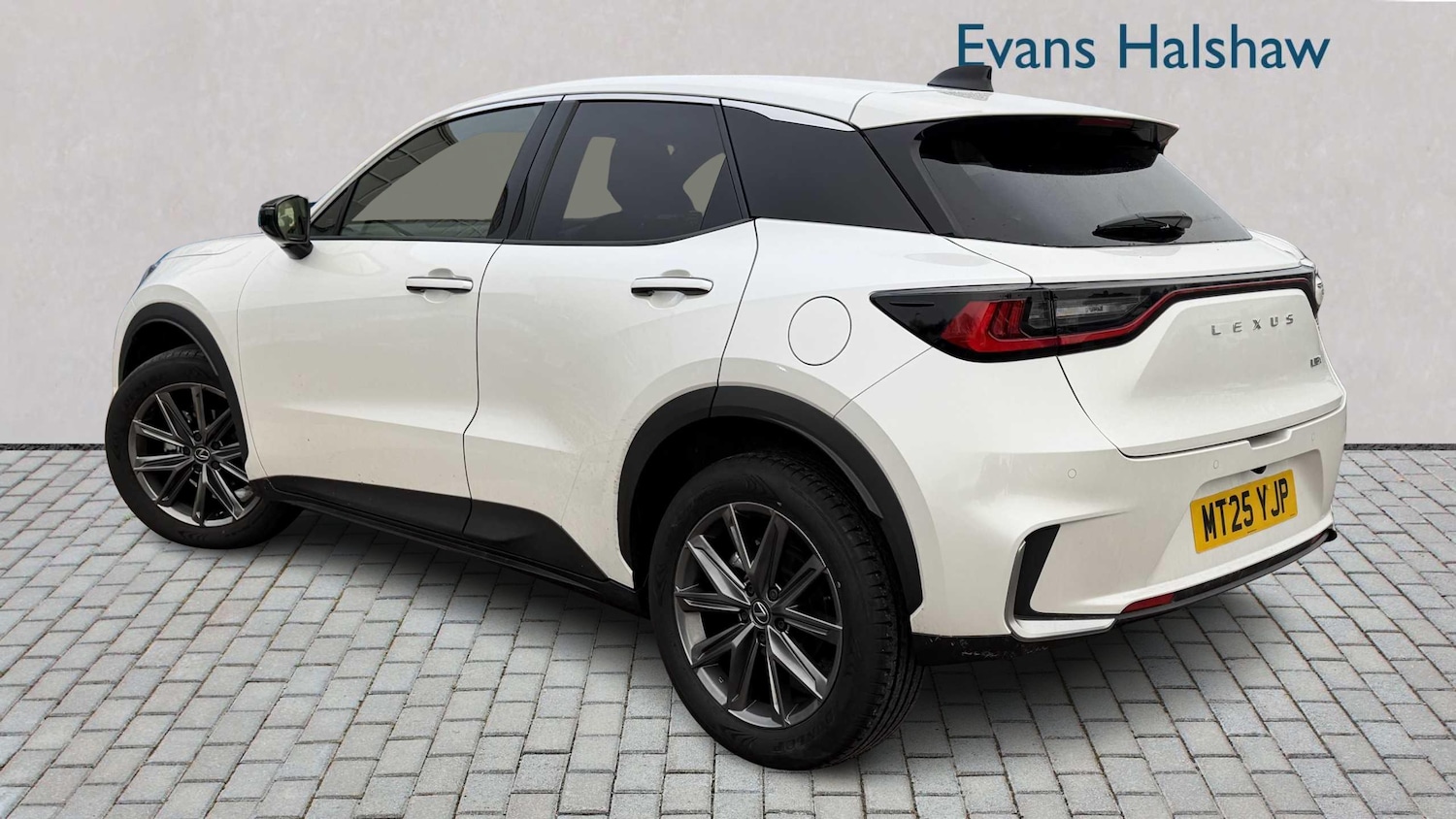 Used Lexus LBX 2025 for sale - 77281871: Photo 2