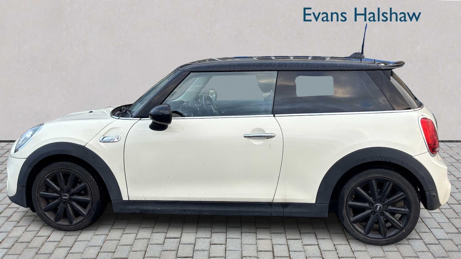Used MINI Hatch 2018 for sale - 77397948: Photo 4